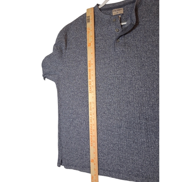 High Sierra Sz. XL Gray Long Sleeve Sweater. Three Button Up V-Neck - Picture 6 of 11